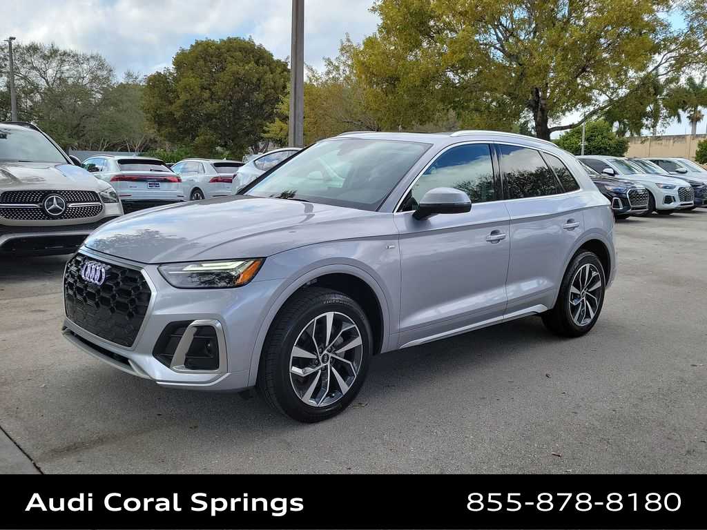 Thumbnail: 2023 Audi Q5 - 4