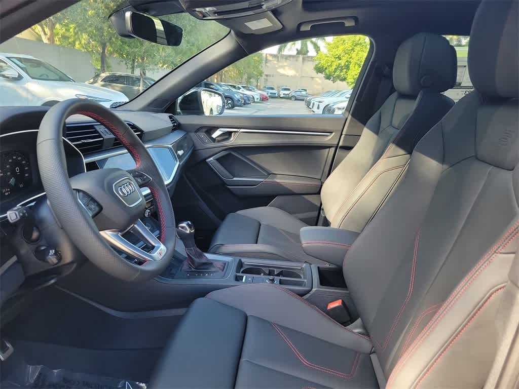 Thumbnail: 2025 Audi Q3 - 11