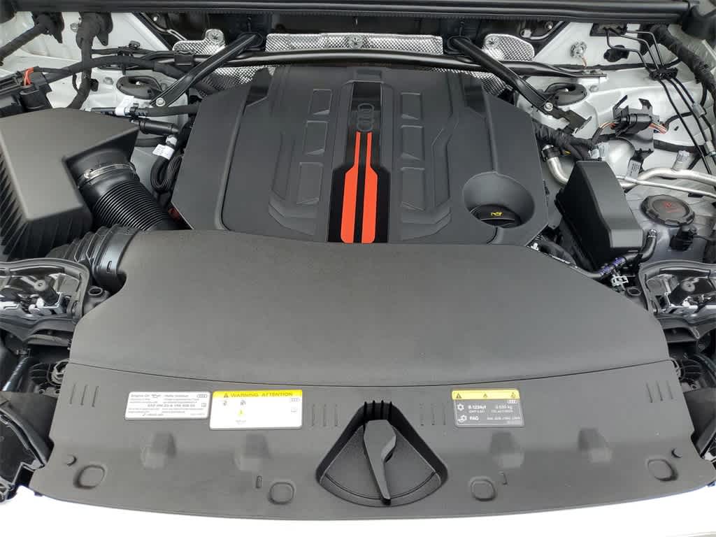 Thumbnail: 2025 Audi SQ5 - 17