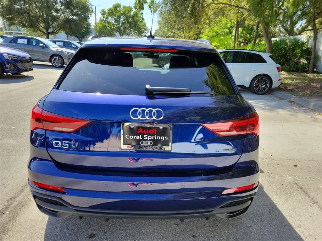 Thumbnail: 2025 Audi Q3 - 13