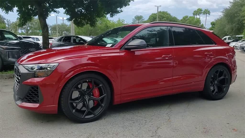 Thumbnail: 2025 Audi RS Q8 - 4
