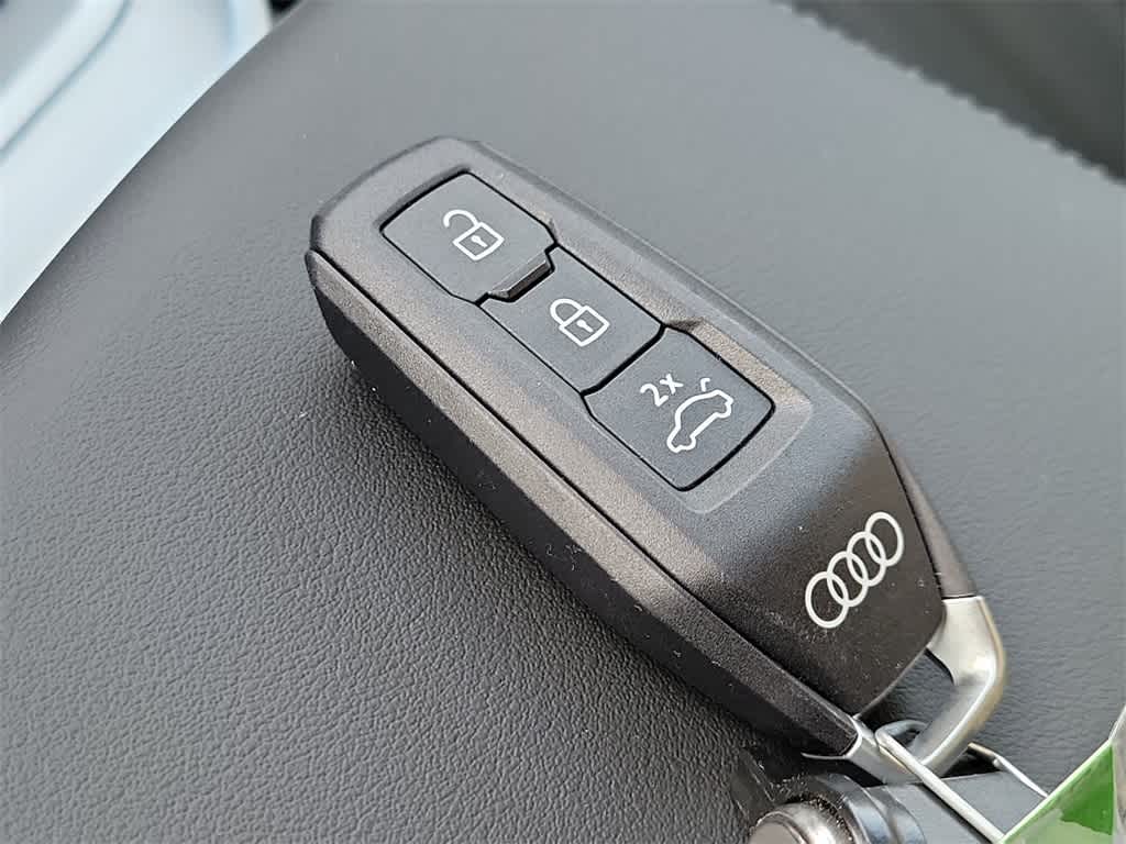 Thumbnail: 2025 Audi Q5 - 28