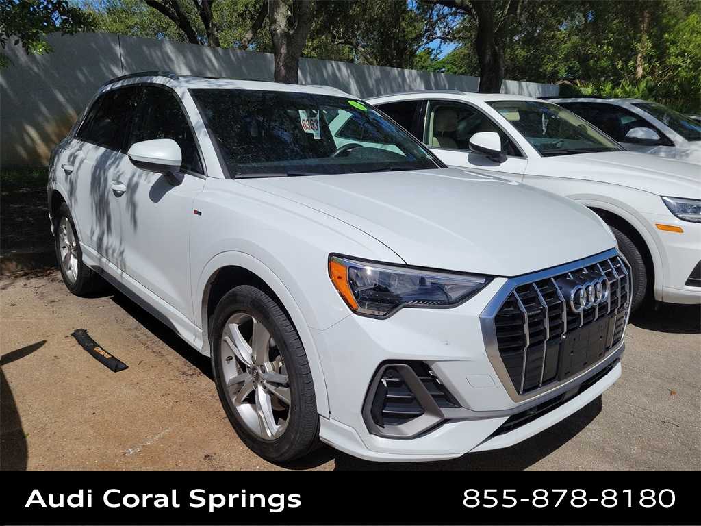 Thumbnail: 2019 Audi Q3 - 10