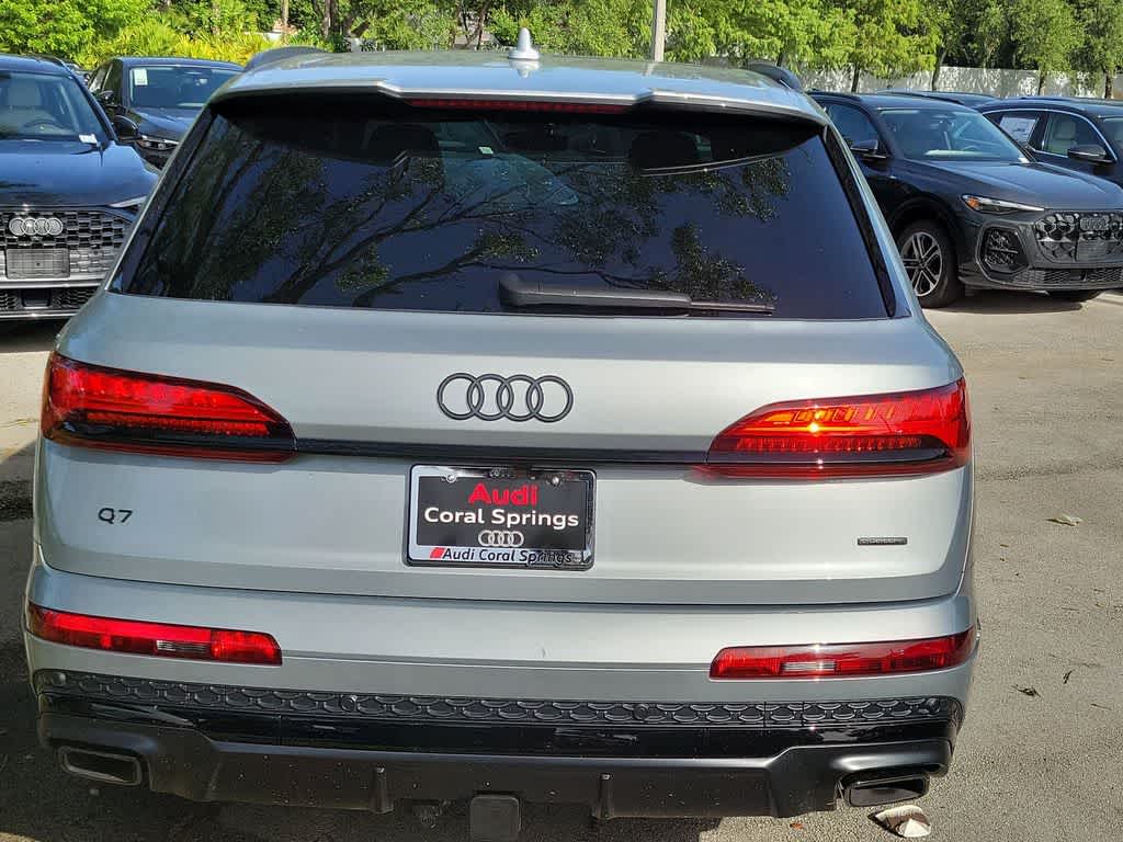 Thumbnail: 2026 Audi Q7 - 5