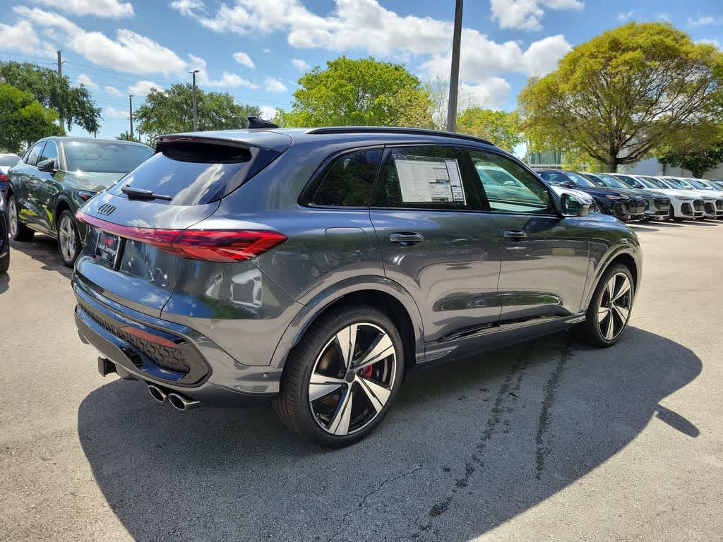 Thumbnail: 2026 Audi SQ5 - 8