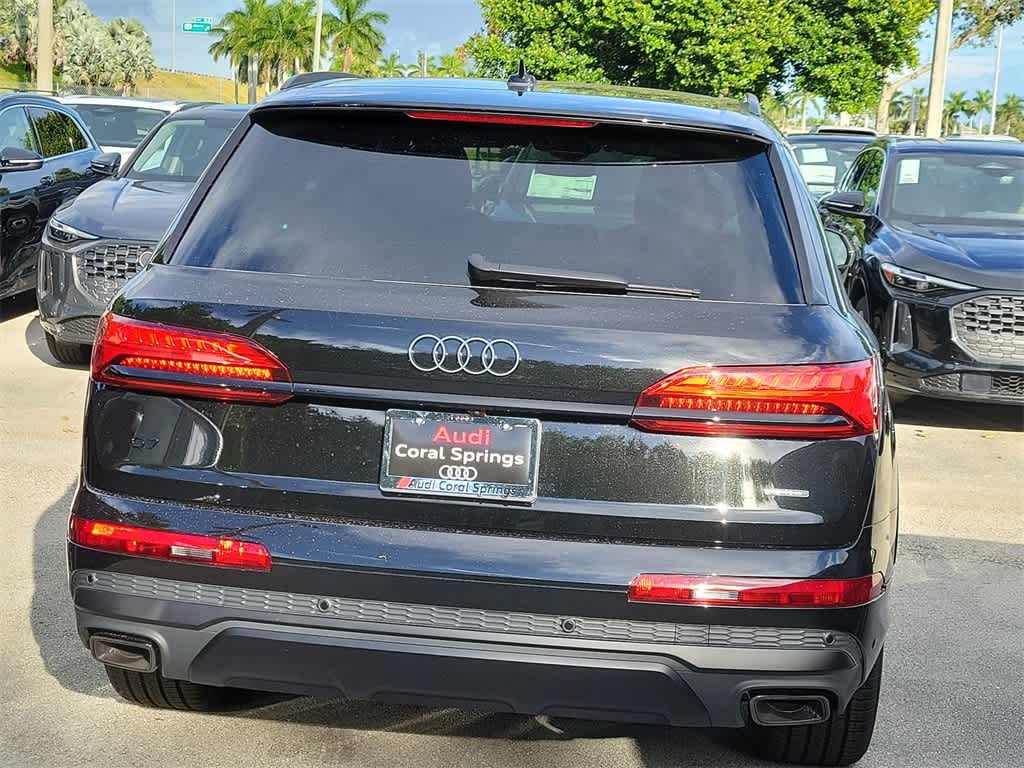 Thumbnail: 2026 Audi Q7 - 4