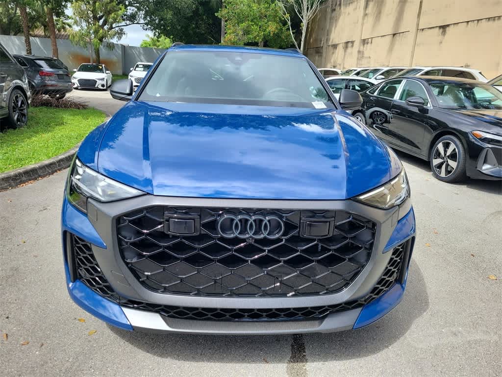 Thumbnail: 2025 Audi RS Q8 - 6