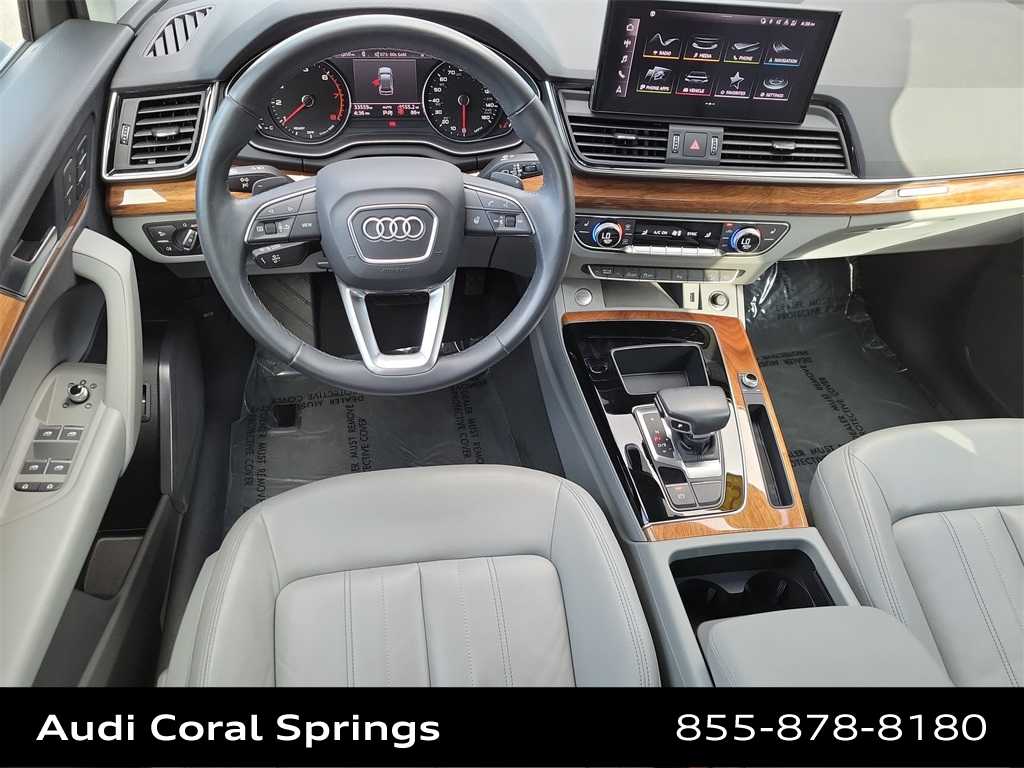 Thumbnail: 2022 Audi Q5 - 10