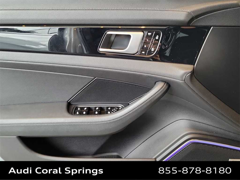 Thumbnail: 2021 Porsche Panamera - 19