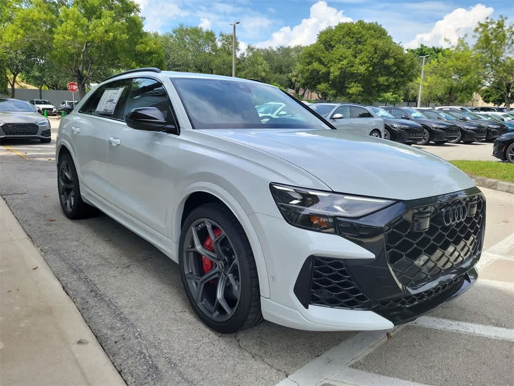 Thumbnail: 2025 Audi RS Q8 - 2