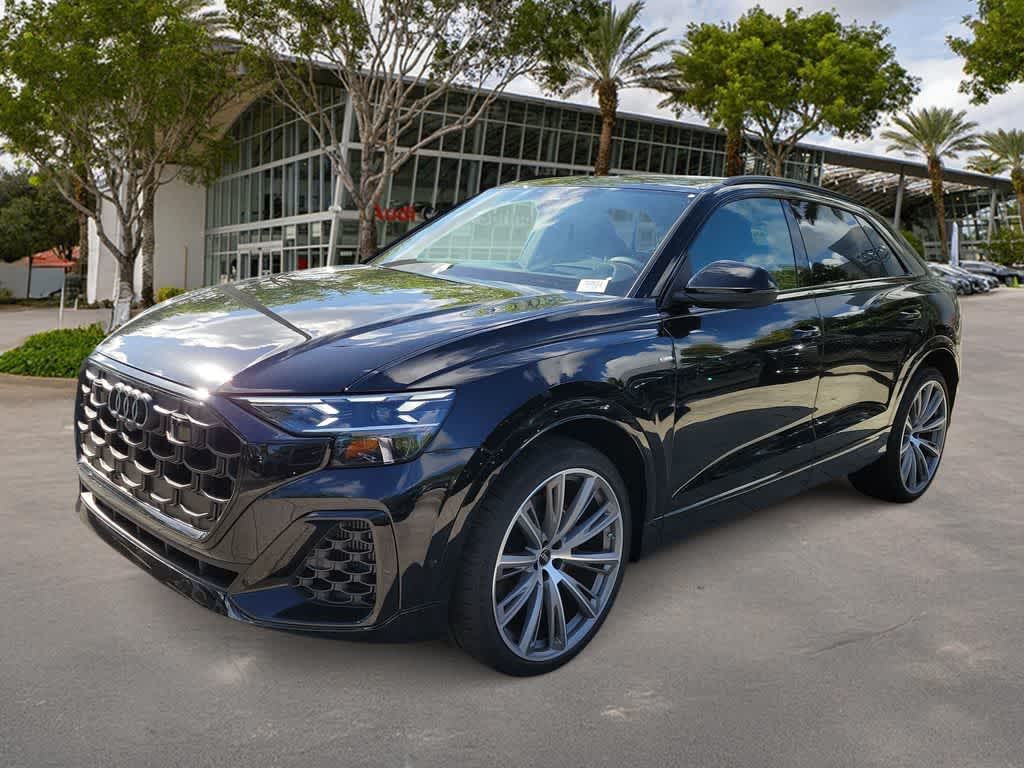 Thumbnail: 2026 Audi Q8 - 1