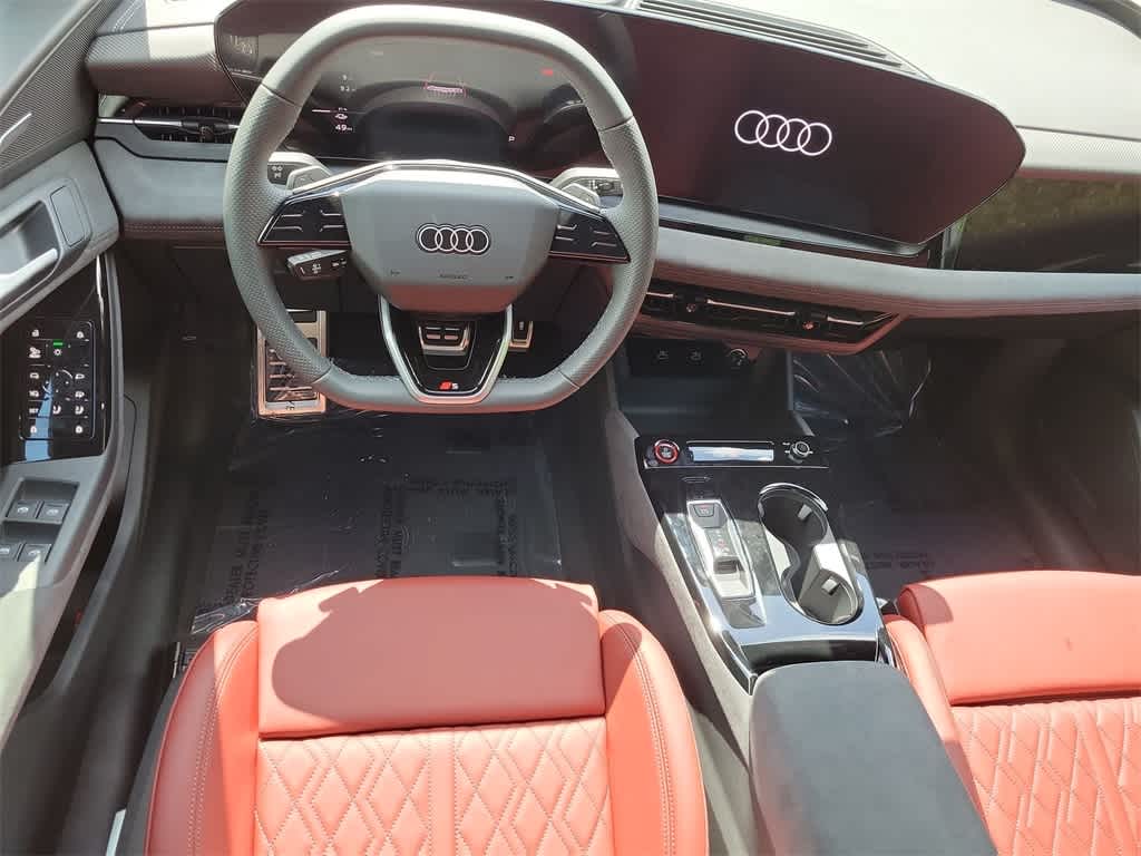 Thumbnail: 2025 Audi SQ6 e-tron - 10