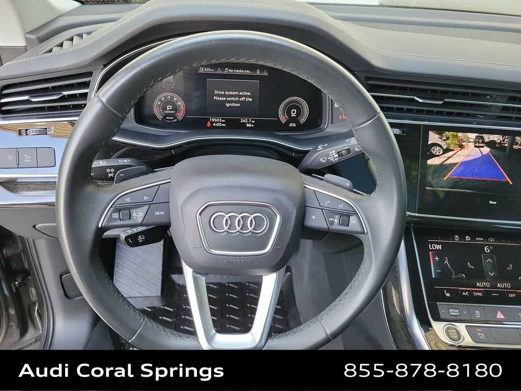 Thumbnail: 2023 Audi Q7 - 23