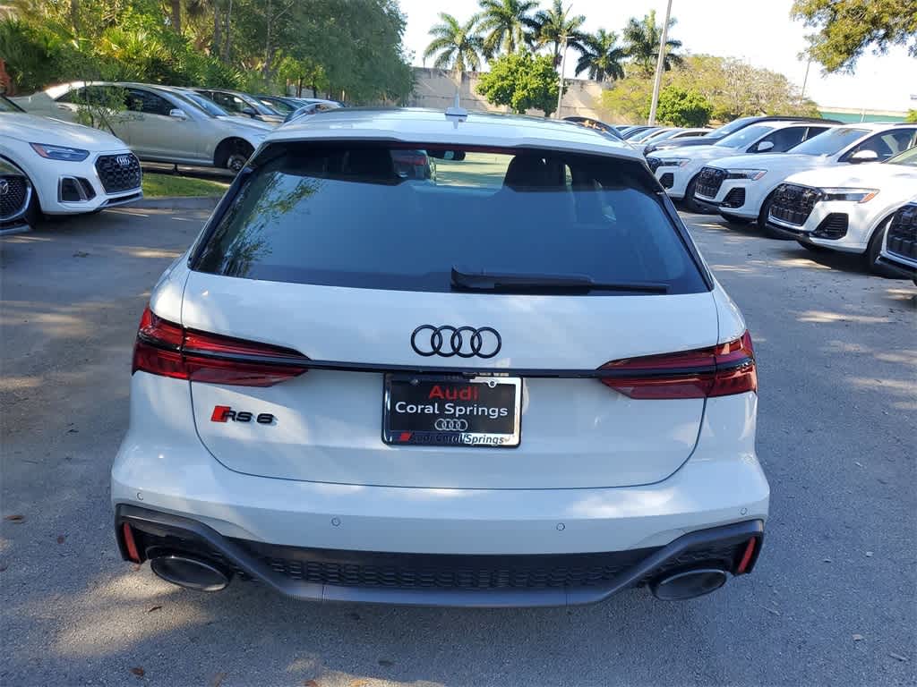 Thumbnail: 2025 Audi RS 6 - 13