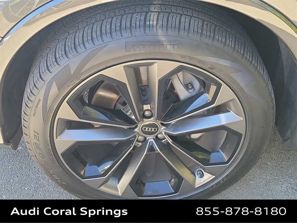 Thumbnail: 2025 Audi Q7 - 22