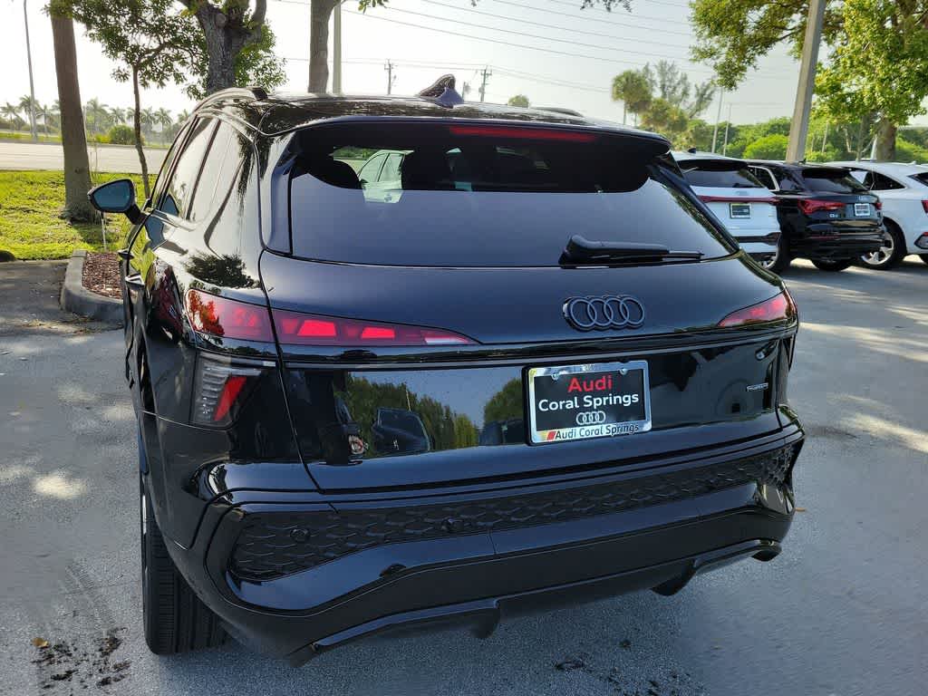 Thumbnail: 2026 Audi Q3 - 4