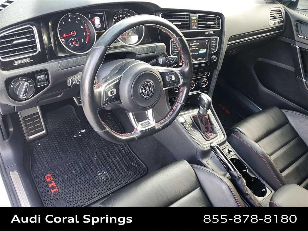 2016 Volkswagen Golf GTI Autobahn 10