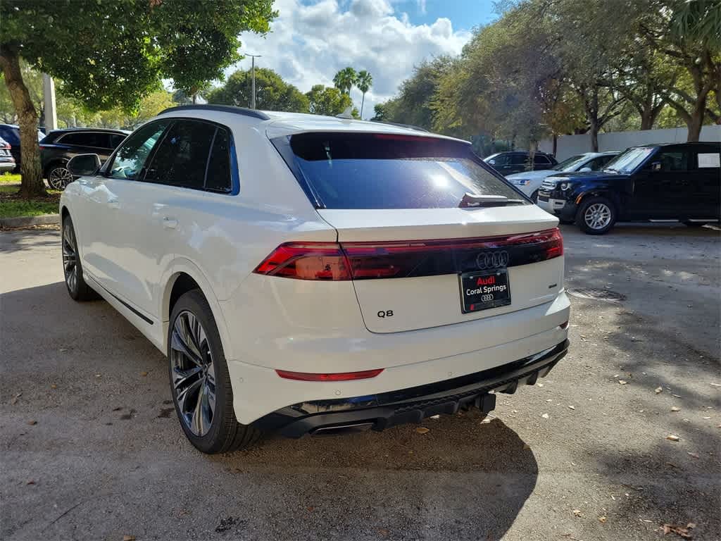 Thumbnail: 2026 Audi Q8 - 6