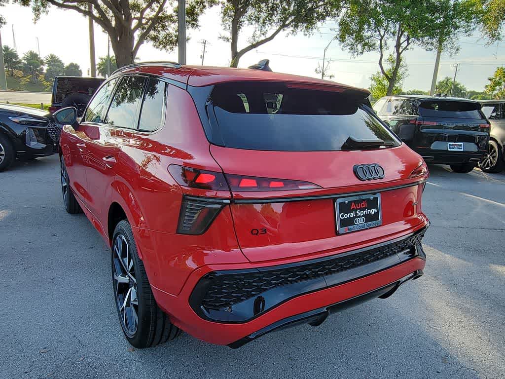 Thumbnail: 2026 Audi Q3 - 4