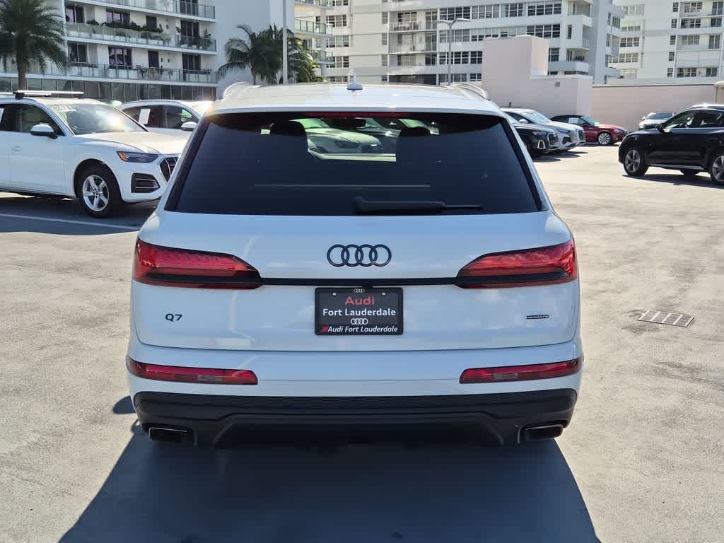 Thumbnail: 2026 Audi Q7 - 5