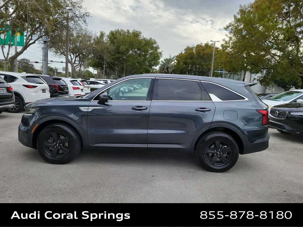 Thumbnail: 2021 Kia Sorento - 5