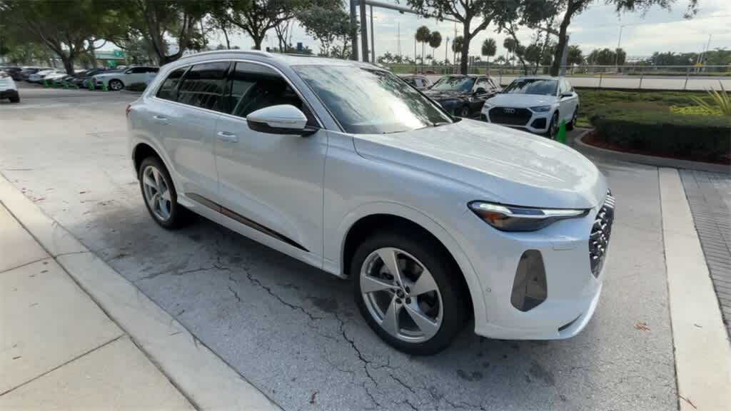 New 2025 Audi All-new Q5 2.0T Premium Plus SUV