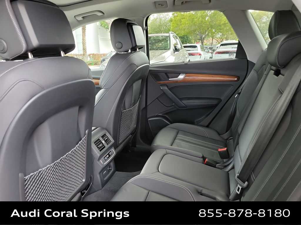 Thumbnail: 2023 Audi Q5 - 20