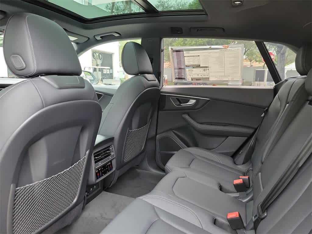 Thumbnail: 2026 Audi Q8 - 12