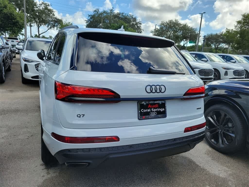 New 2026 Audi Q7 45 Premium SUV