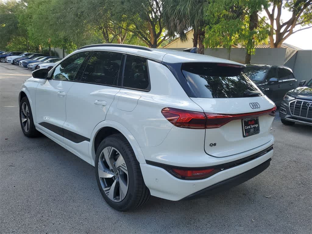Thumbnail: 2025 Audi Q6 e-tron - 12