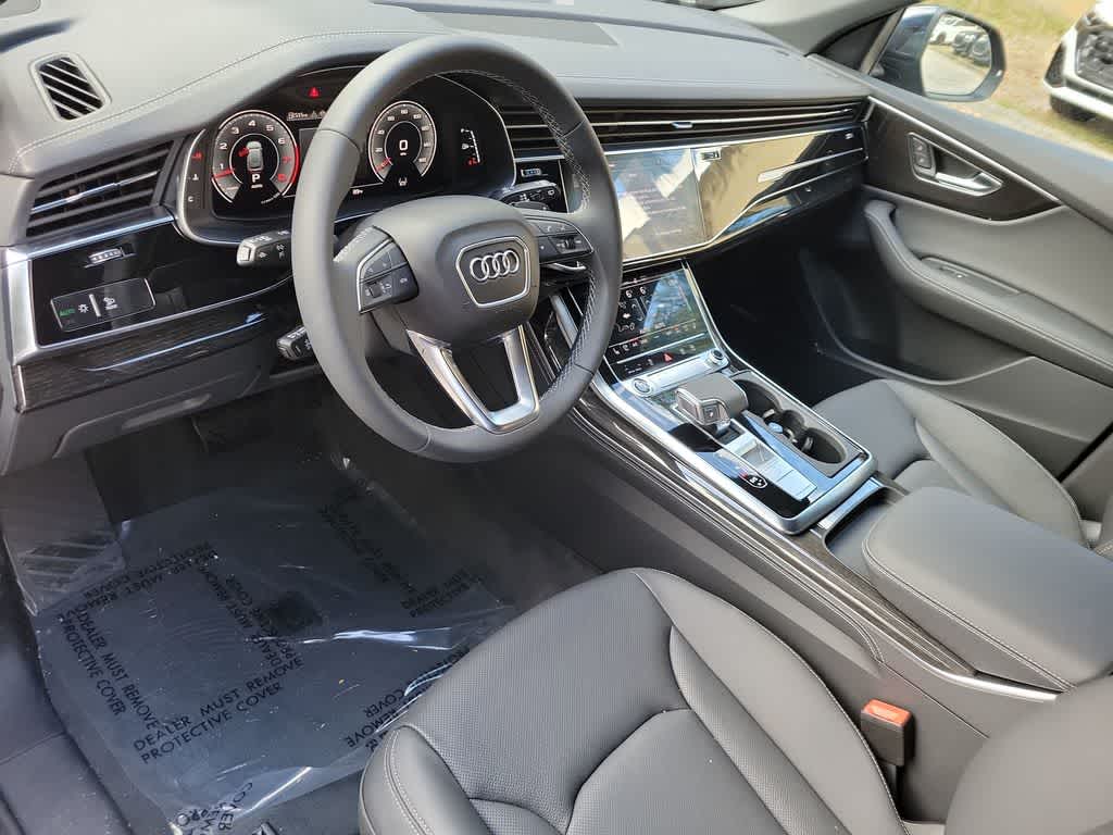 Thumbnail: 2026 Audi Q8 - 10