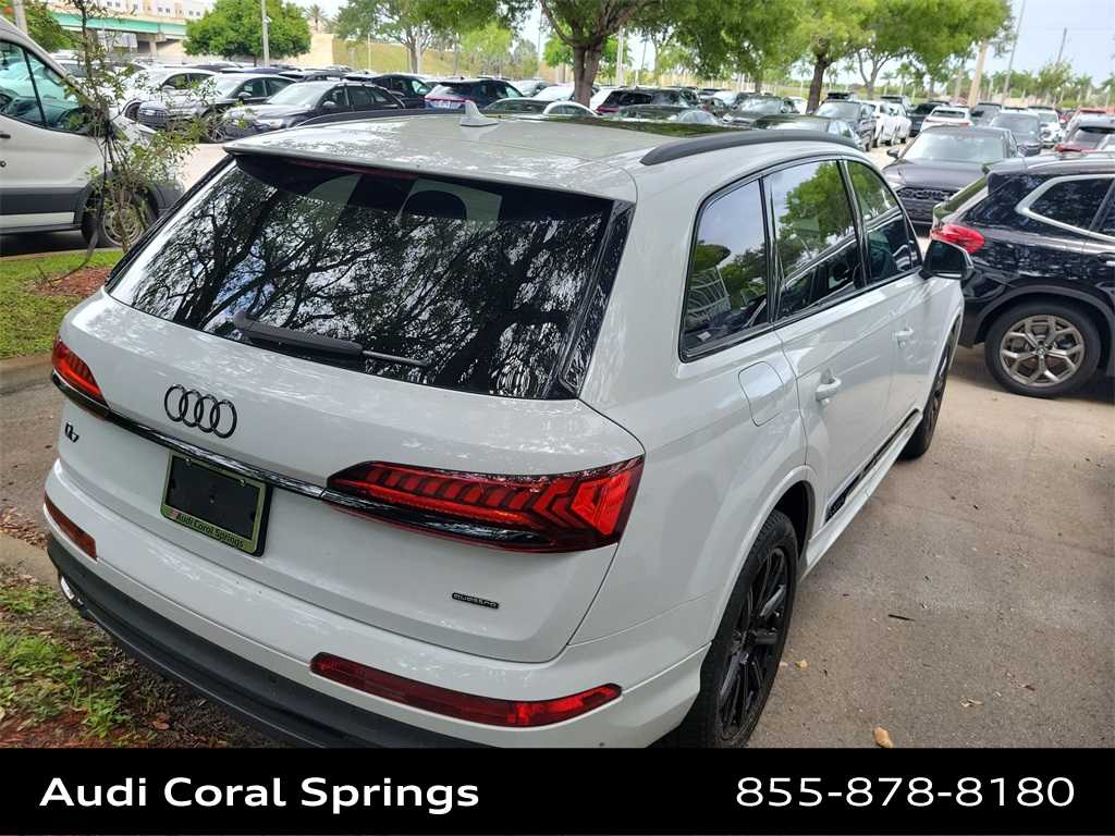 Thumbnail: 2023 Audi Q7 - 19
