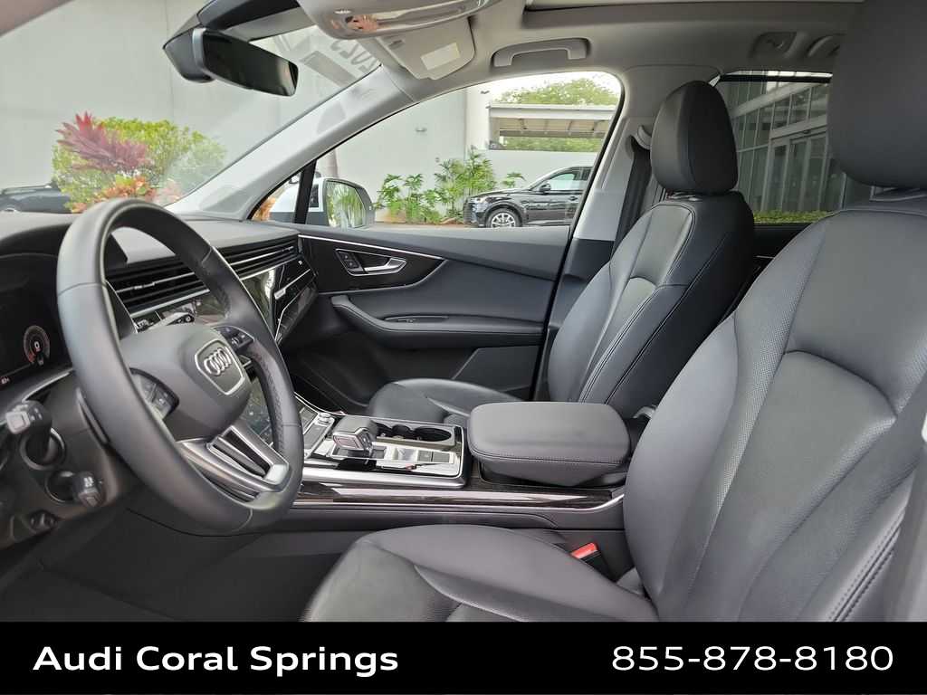 Thumbnail: 2023 Audi Q7 - 19