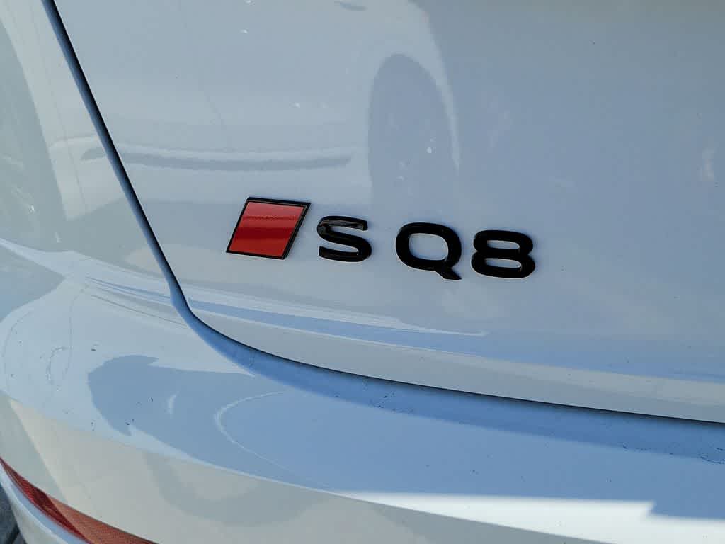 Thumbnail: 2026 Audi SQ8 - 15