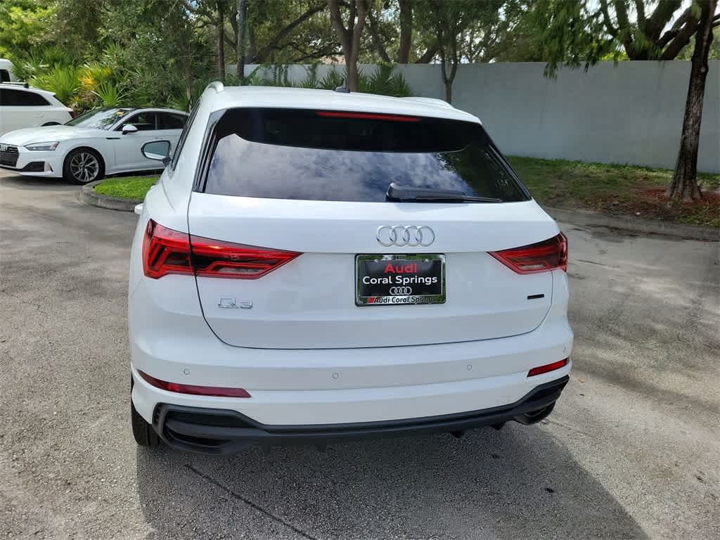 Thumbnail: 2025 Audi Q3 - 6