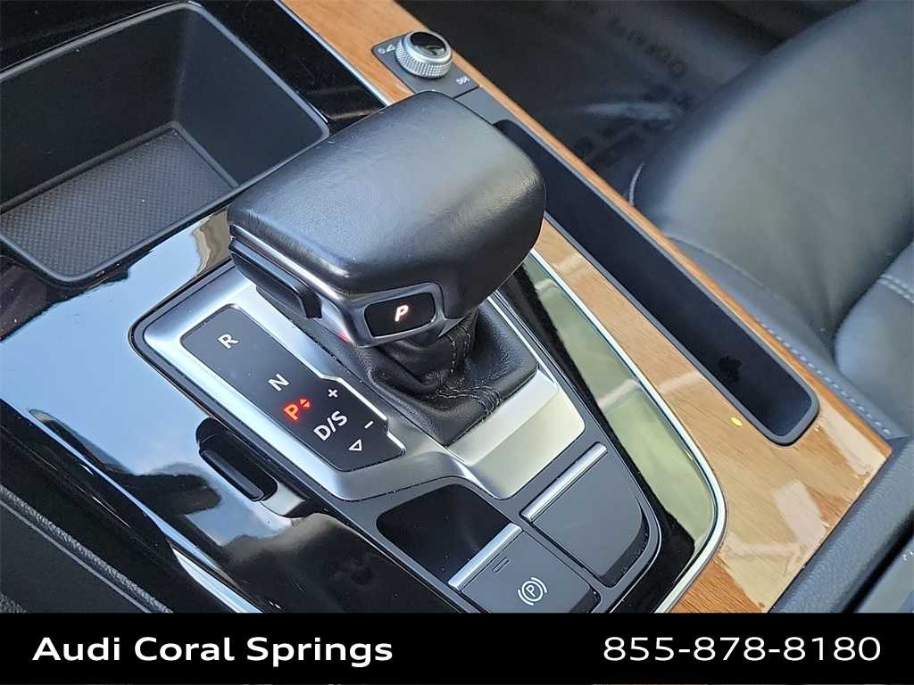 Thumbnail: 2022 Audi Q5 - 25