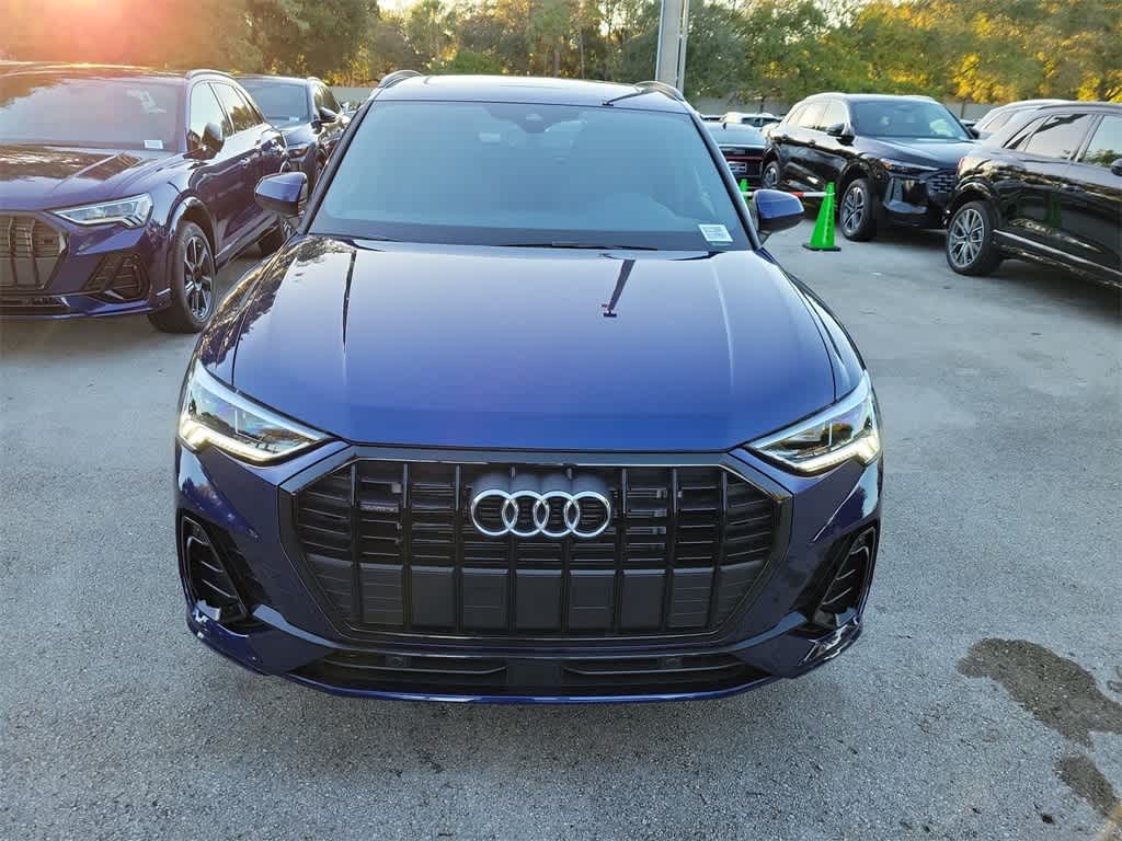 Thumbnail: 2025 Audi Q3 - 3