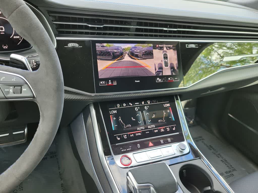 Thumbnail: 2026 Audi RS Q8 - 24