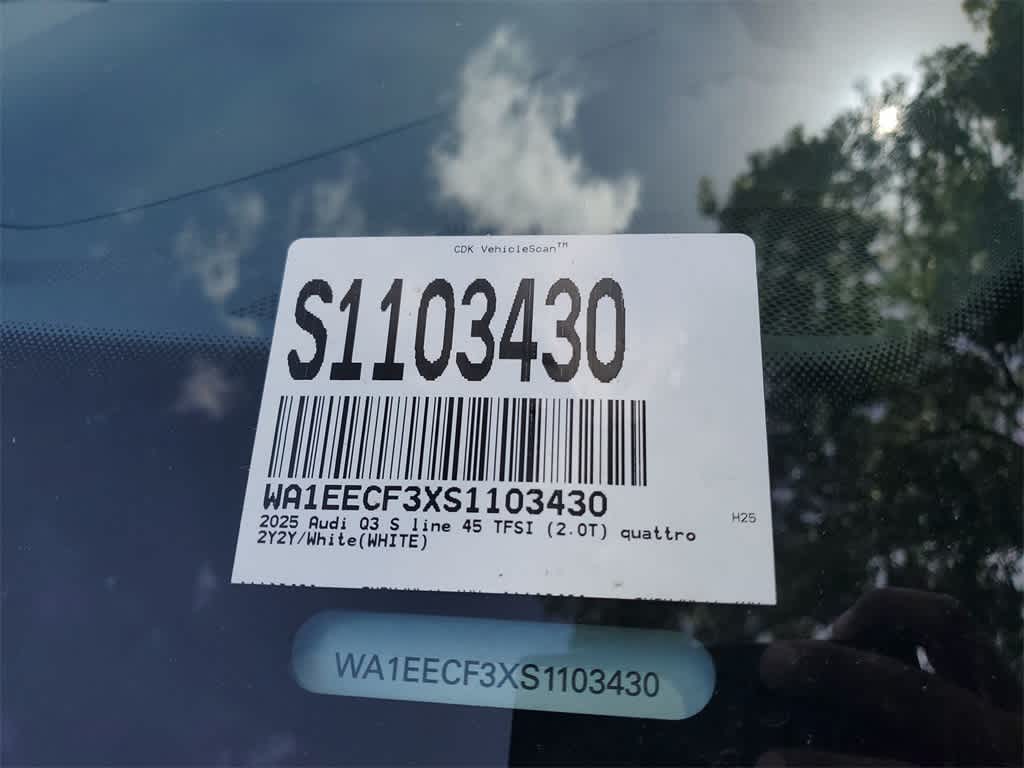 Thumbnail: 2025 Audi Q3 - 28