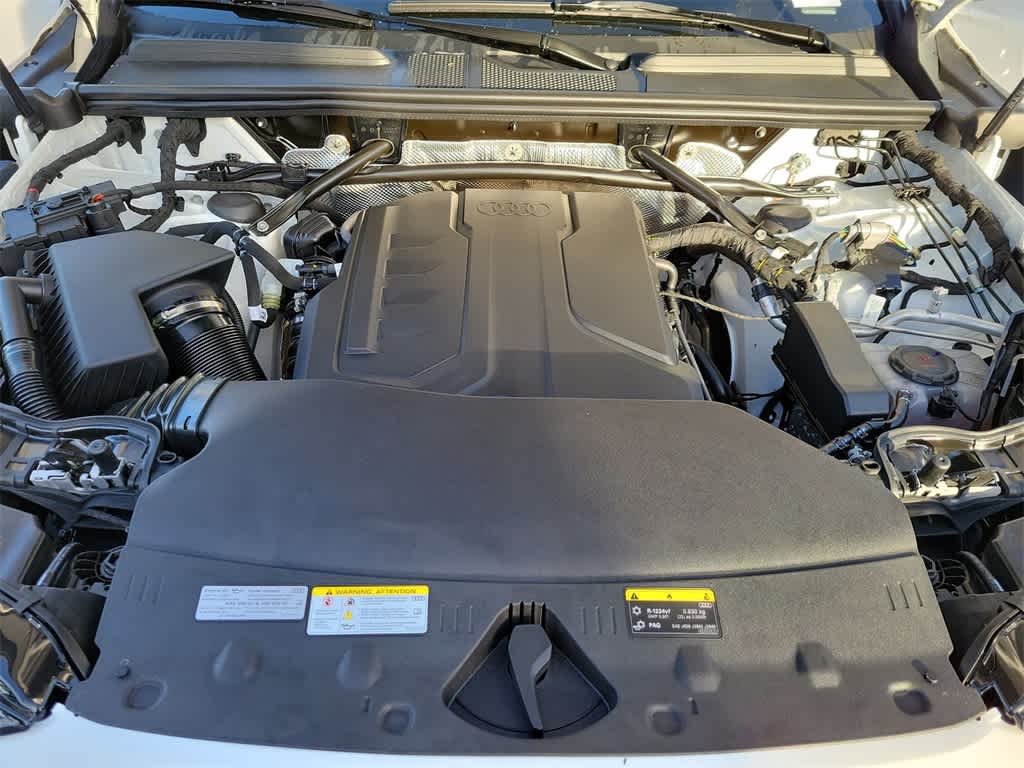 Thumbnail: 2025 Audi Q5 - 17