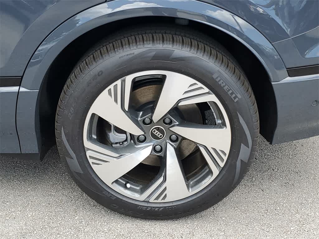 2025 Audi Q6 e-tron Prestige 16