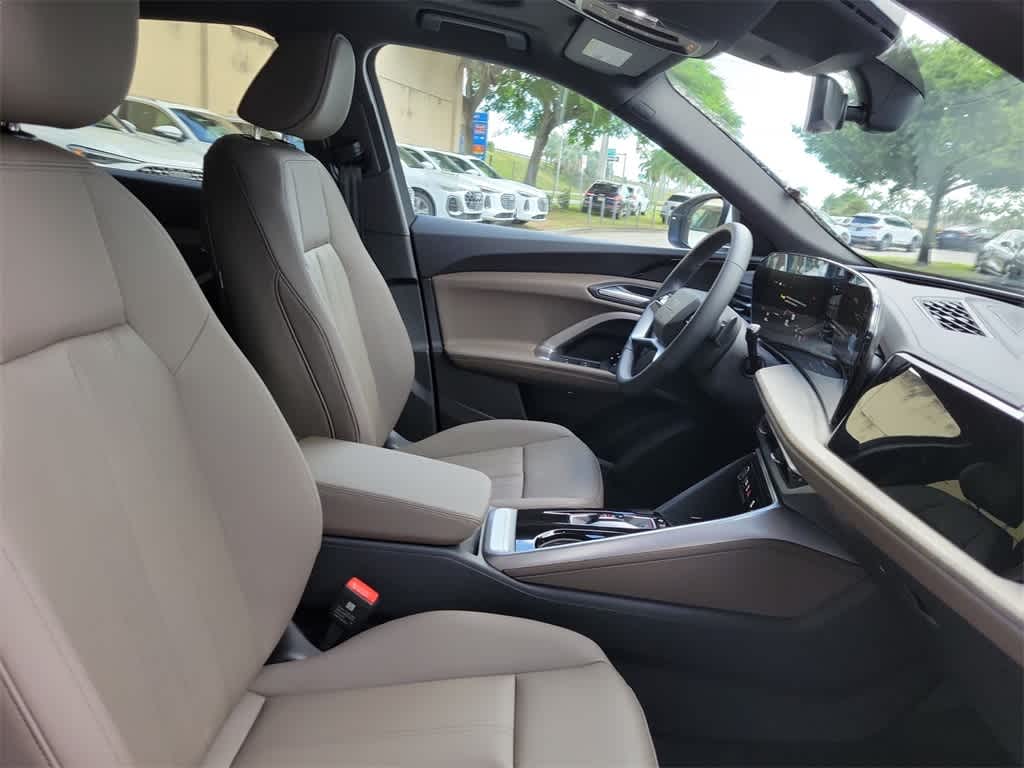 Thumbnail: 2025 Audi Q5 - 14