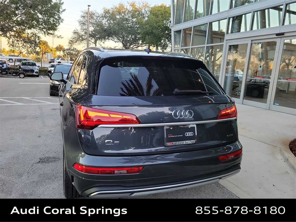Thumbnail: 2022 Audi Q5 - 11