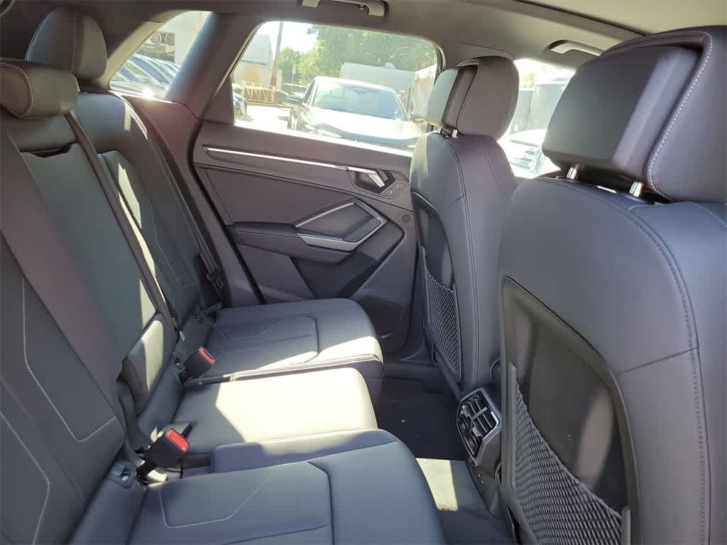 Thumbnail: 2025 Audi Q3 - 21