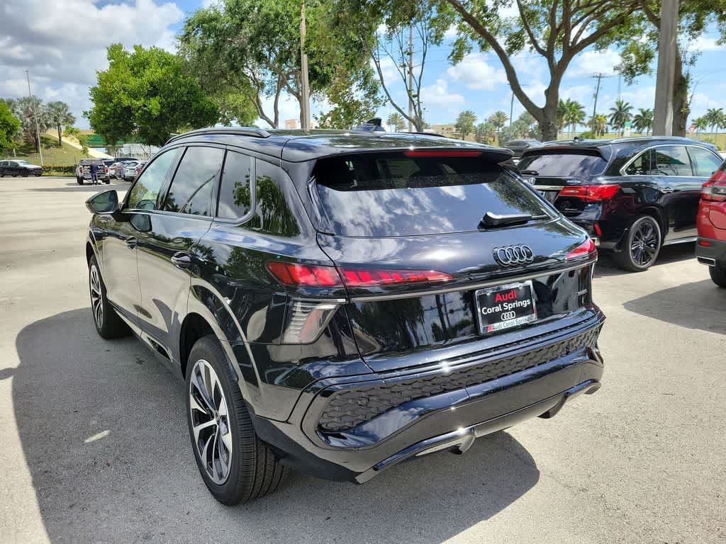 Thumbnail: 2026 Audi Q3 - 12