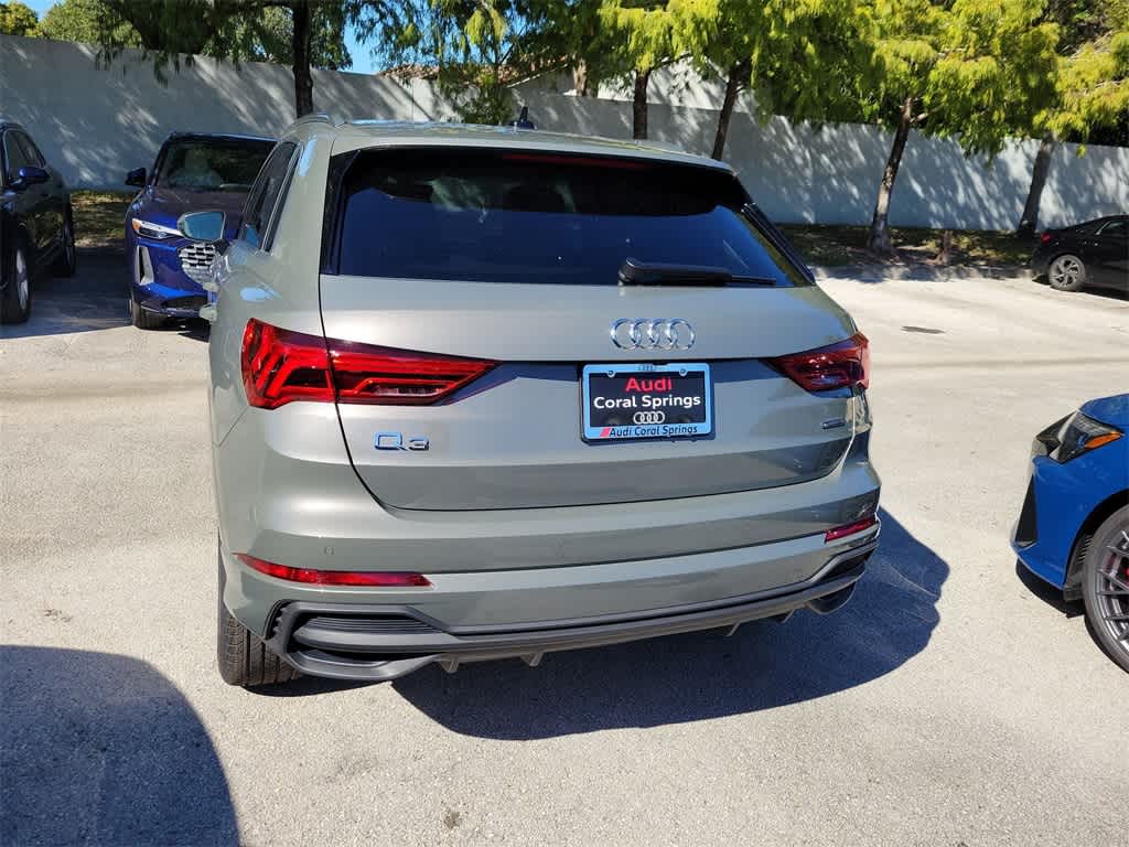 Thumbnail: 2025 Audi Q3 - 6