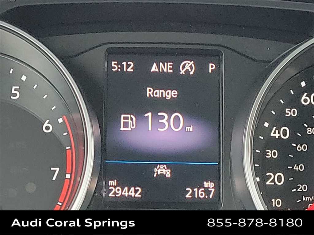 Thumbnail: 2021 Volkswagen Tiguan - 18