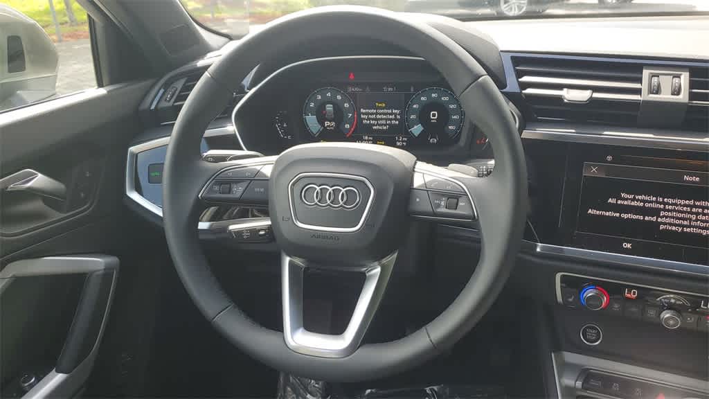 Thumbnail: 2025 Audi Q3 - 23