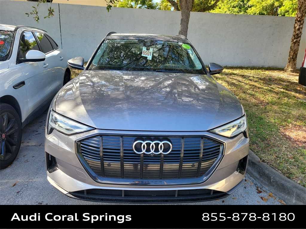 Thumbnail: 2021 Audi e-tron - 8