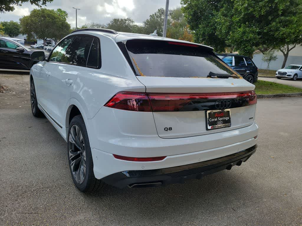 Thumbnail: 2026 Audi Q8 - 6